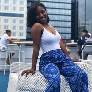 Meet your Posher, Allegra